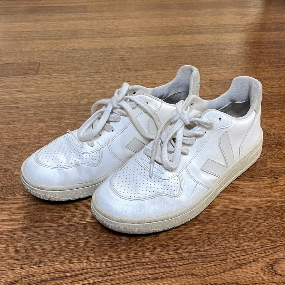 Veja white sneakers 39 / 8